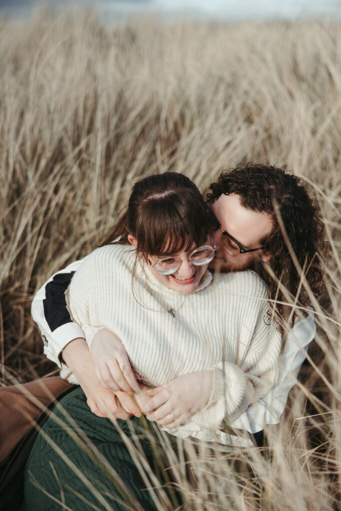 Cozy winter engagement session at the Oregon Coast near Astoria OR